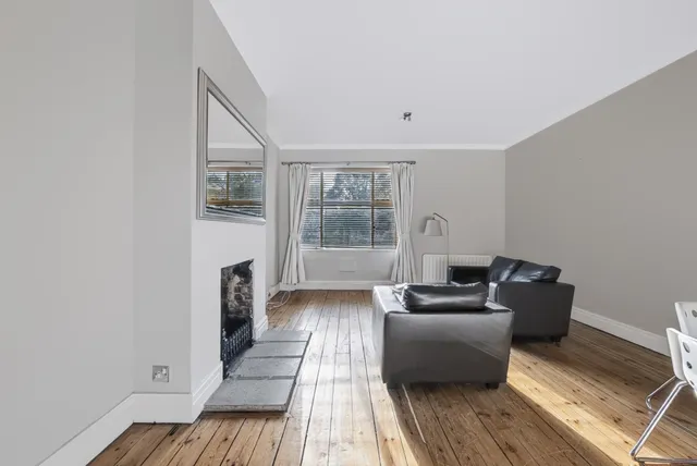 Trinity Close, The Pavement, London, SW4 0JD
