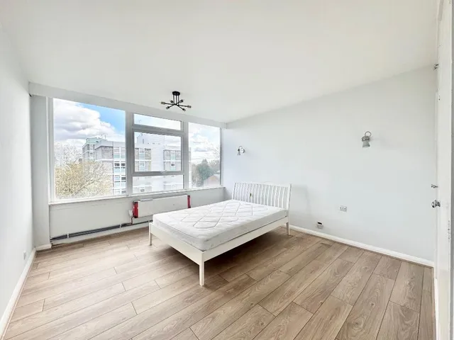Keswick Heights, Keswick Road, London, SW15 2JR