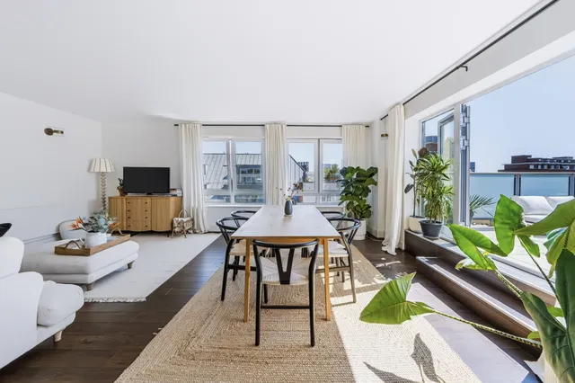 Drapers Court, Lurline Gardens, London, SW11 4DF