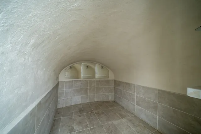 Moreton Terrace Mews South, London, SW1V 2NU