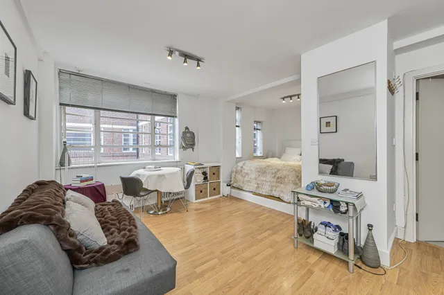 Nell Gwynn House, Sloane Avenue, London, SW3 3BD