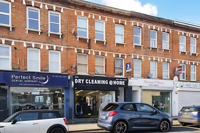 Munster Road, London, SW6 6BS