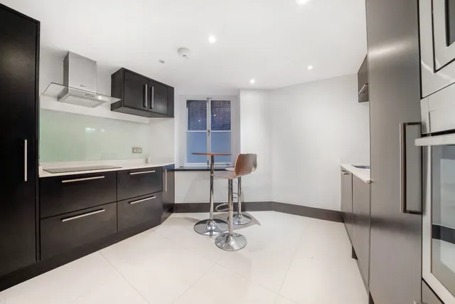 Basil Mansions, Basil Street, London, SW3 1AP