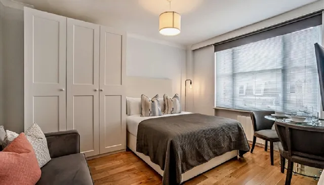 Hill Street, London, W1J 5NA
