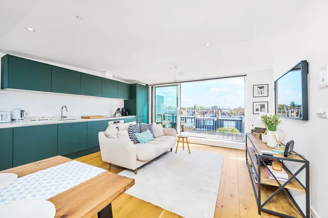 Ramsden Road, London, SW12 8RE