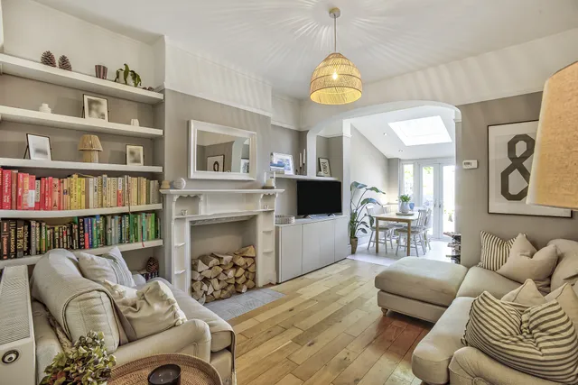 Arragon Gardens, London, SW16 5LX