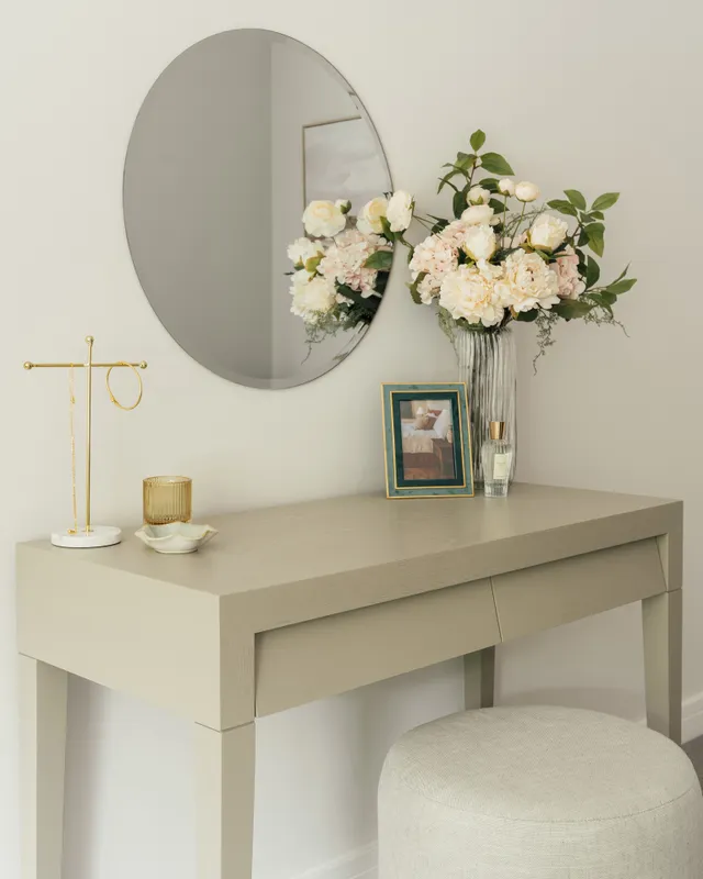 Marlborough House, Chiswick High Road, London, W4 4HS