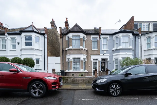 Langthorne Street, London, SW6 6JT