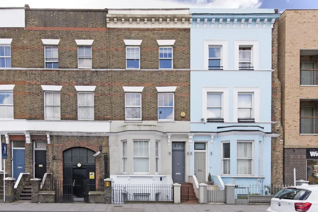 Battersea Park Road, London, SW11 4LR