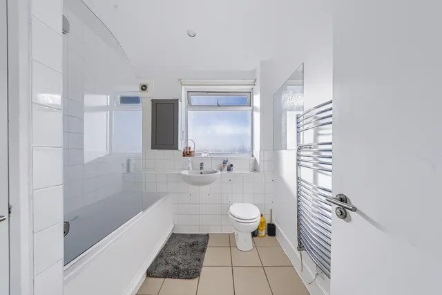 Beechcroft Close, London, SW16 2EW