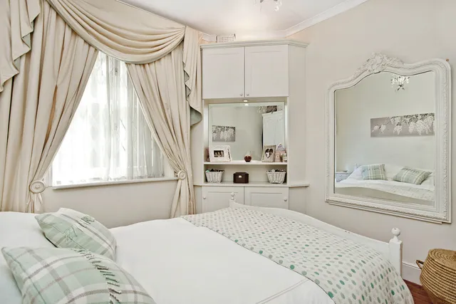 Primrose Mansions, Prince of Wales Drive, London, SW11 4EF