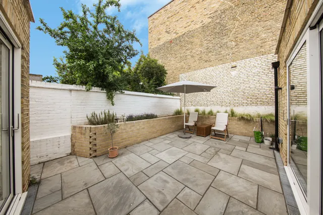 Northcote Road, London, SW11 6PN
