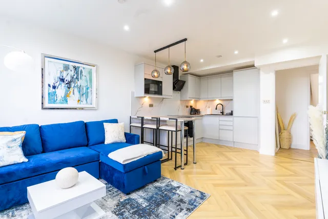 Olding House, Weir Road, London, SW12 0NH
