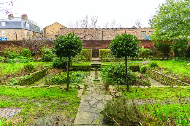 Melville Court, Goldhawk Road, London, W12 9NY