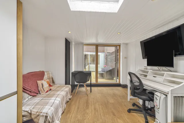 Atney Road, London, SW15 2PS