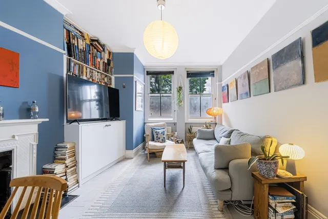 Mark Mansions, Westville Road, London, W12 9PS