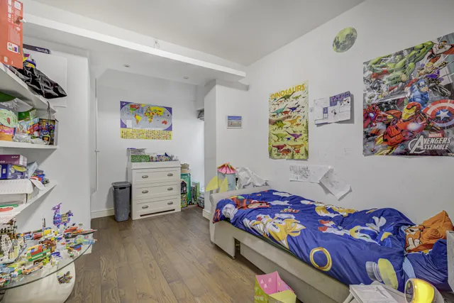 Courtfield Gardens, London, SW5 0NQ