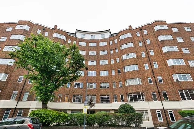 Barton Court, Barons Court Road, London, W14 9EH