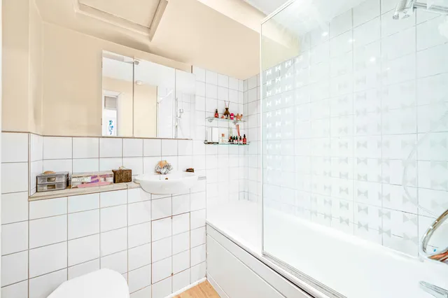 Pinehurst Court, Colville Gardens, London, W11 2BH
