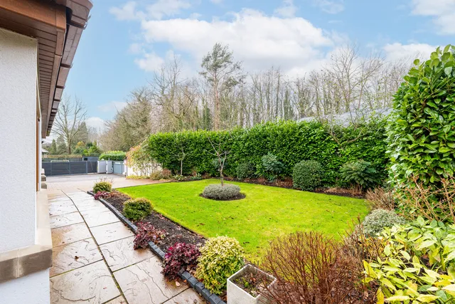 1 Woodland Rise, Poynton SK12 1AH