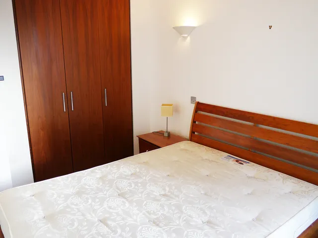 Flat 301, 1 Fairmont Avenue, London E14 9PA