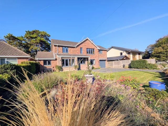 Vectis House Pitts Lane, Ryde PO33 3SU