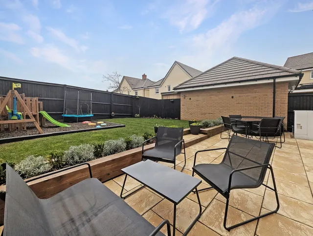 1 Pipers Way, Frome BA11 4FQ