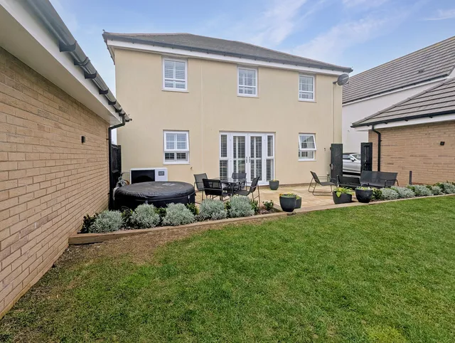 1 Pipers Way, Frome BA11 4FQ