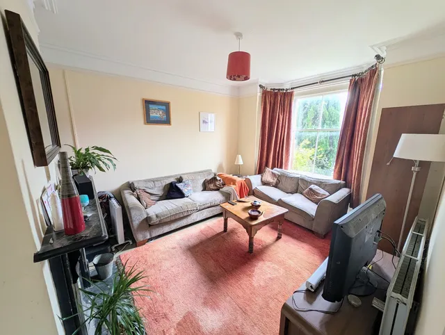 87 Park Road, Cowes PO31 7NE