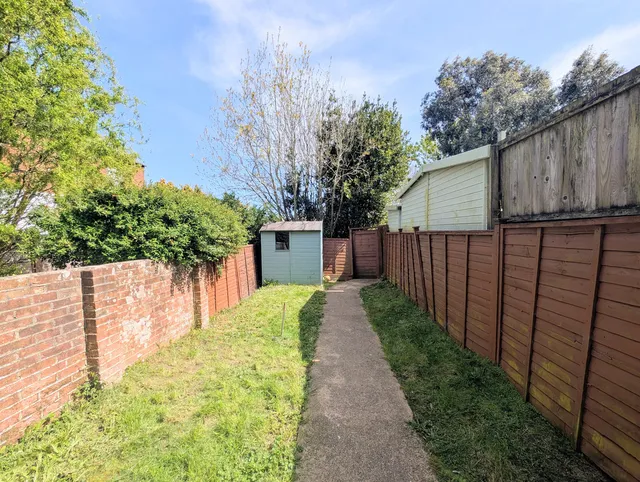 208 Park Road, Cowes PO31 7NE