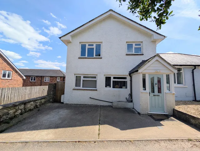 7 Laurel Estate, Cowes PO31 7HW