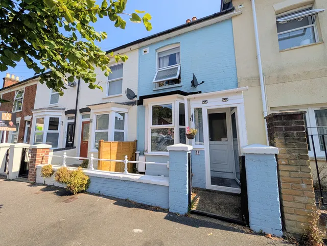 56 Victoria Road, Cowes PO31 7JJ