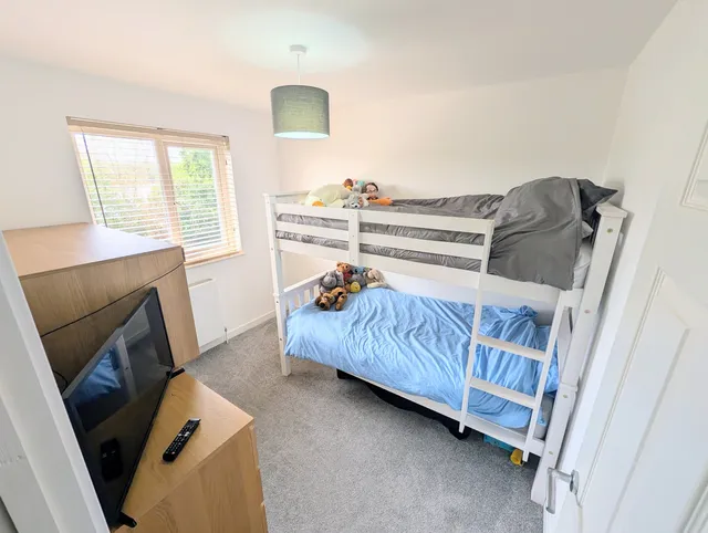 2 Kingslea Park, East Cowes PO32 6JW