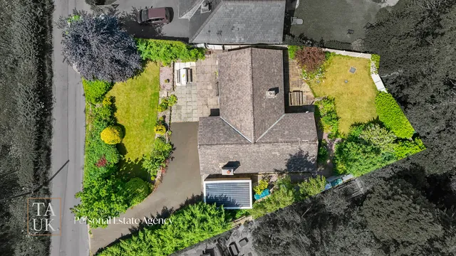 Three Gables Ridge Lane, High Peak SK23 9UU