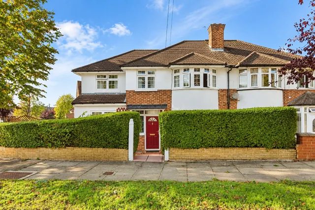 25 Alverstone Road, Wembley HA9 9SE