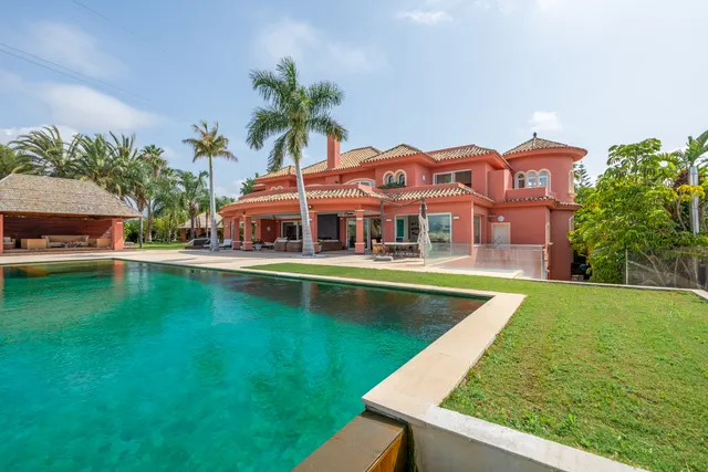 El Paraiso, Estepona, Malaga, Spain