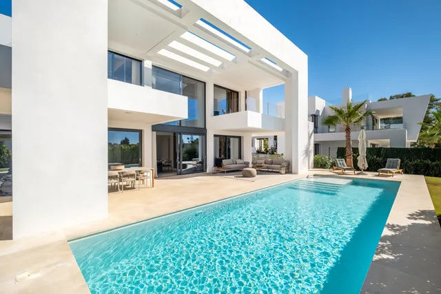 El Paraiso, Estepona, Malaga, Spain