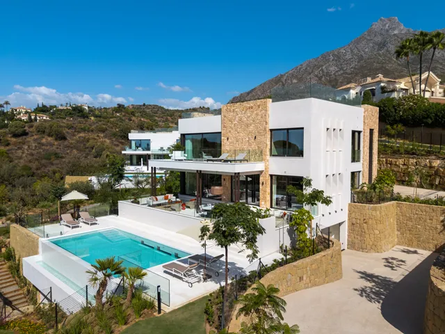 Marbella Hill Club, Marbella Golden Mile, Malaga, Spain