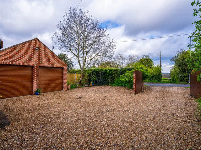 Rose Crown House Cleobury Road, Bewdley DY12 2QJ