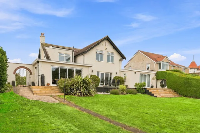 80 St. Andrew's Drive,, Skegness, Lincolnshire PE25 1DL