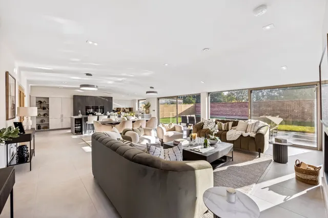 3, Cheapside Road, Ascot, Berkshire
