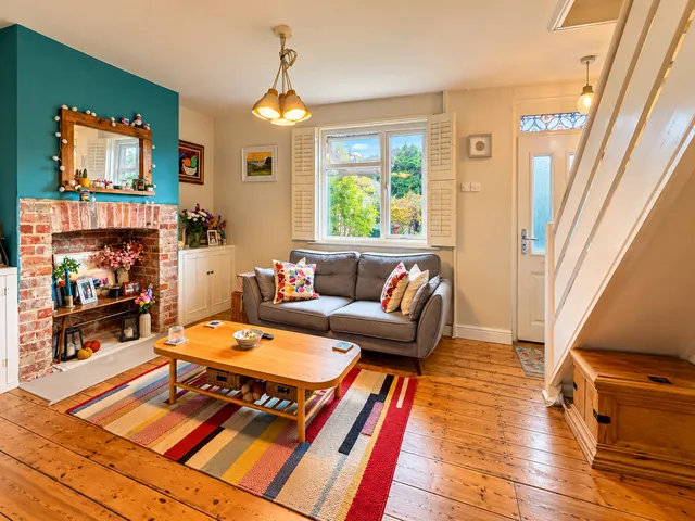 2 Station Road, Petworth GU28 0EX