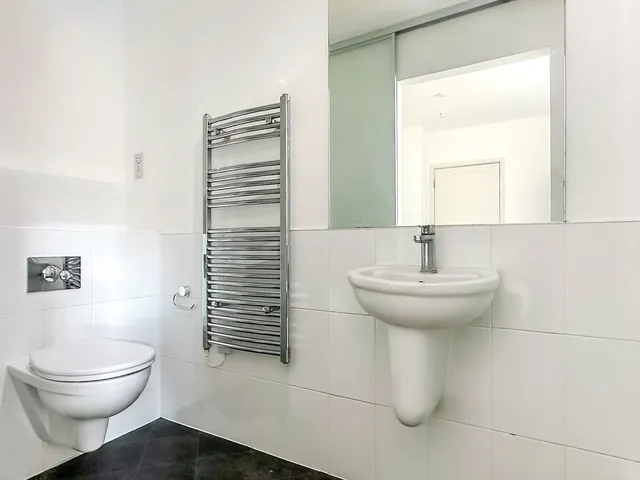 Flat 10, 310 Kings Road, Reading RG1 4FE