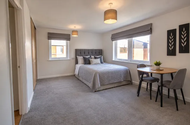 60 Camelot Court, Crawley RH11 0PB
