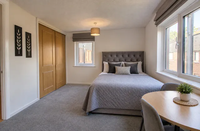 60 Camelot Court, Crawley RH11 0PB