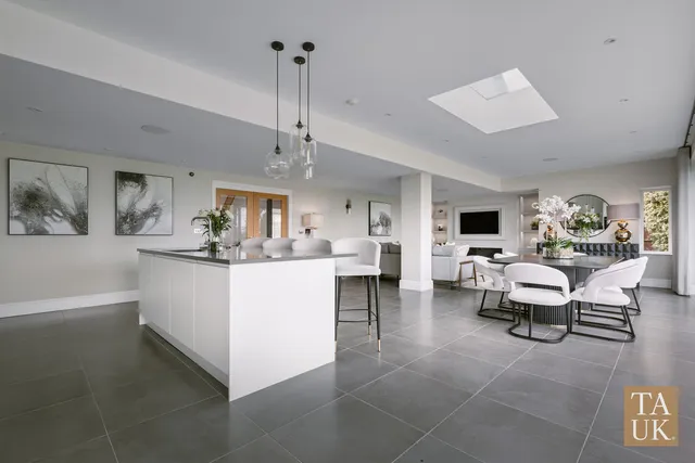 Swinside Formby Lane, Aughton L39 7HG