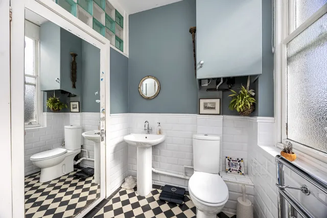 51 The Drive, Hove BN3 3PF