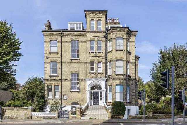 51 The Drive, Hove BN3 3PF