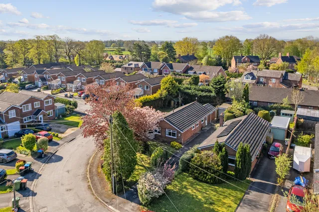 6 The Old Orchard, Northwich CW9 6LH