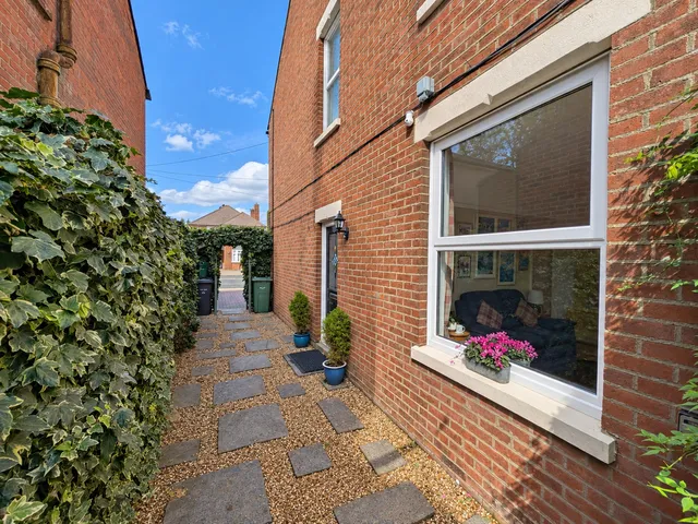 72 Upper Moorgreen Road, Cowes PO31 7LF